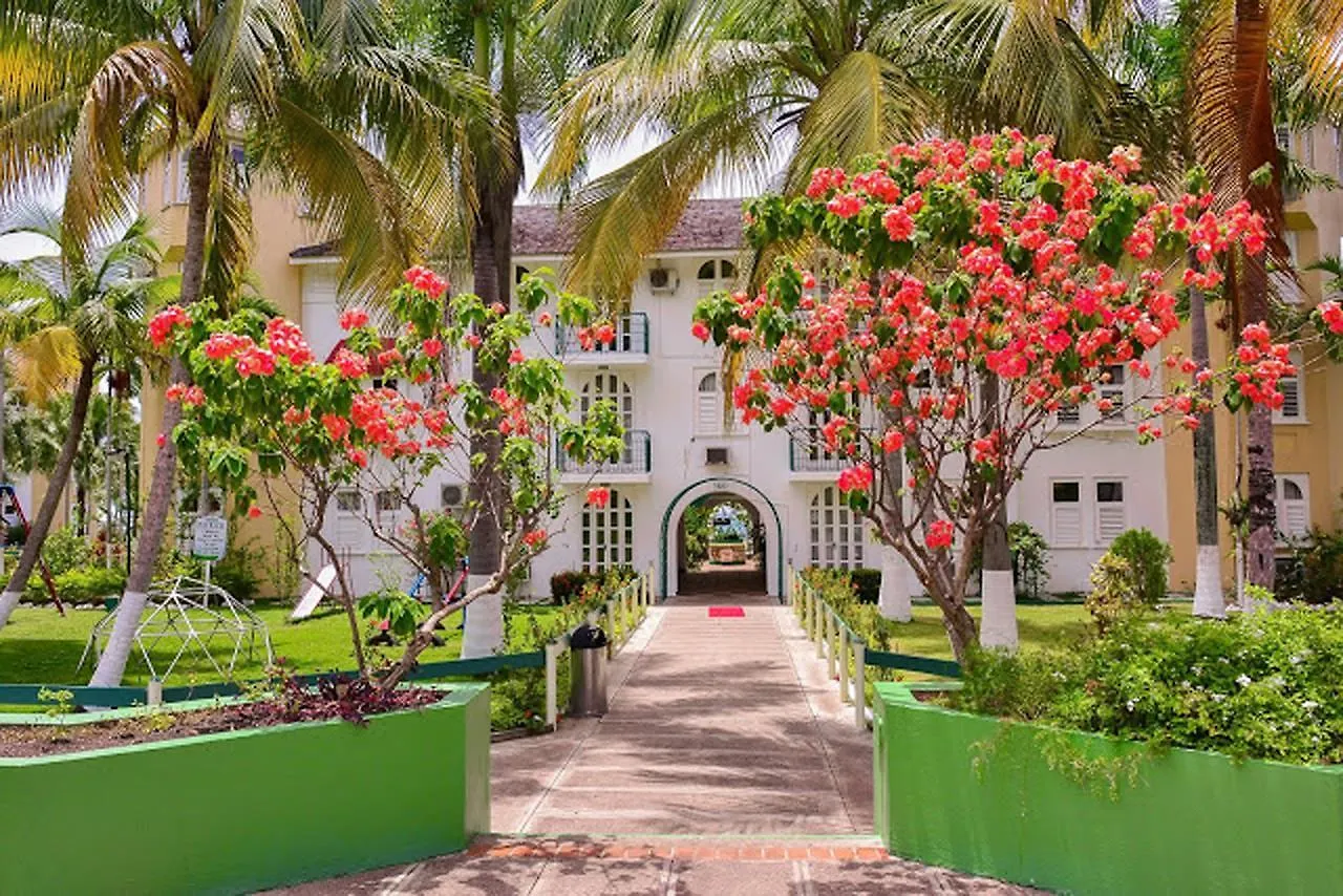Hotel Sandcastles Beach Resort Ocho Rios